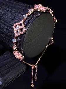 A pink four-leaf clover bracelet, exquisite and elegant, perfect for daily wear. A perfect gift for both men and women, suitable for parties, festivals, and as a blessing present. Delivered in a beautiful high-end gift box