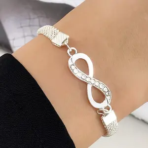 Fashionable and elegant infinity symbol shiny bracelet, suitable for everyday wear, perfect gift for friends and family