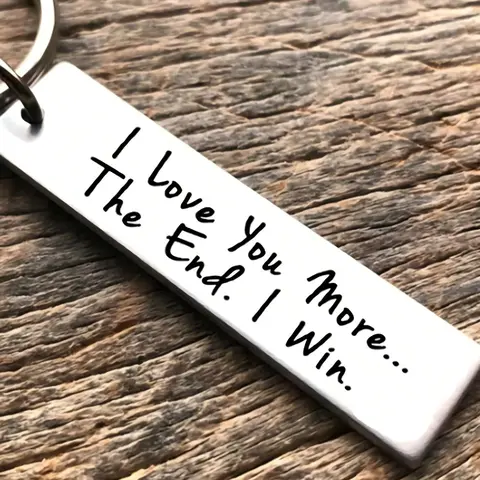 1 Pc Y2K Style Goth Couple Stainless Steel Metal Keychain, Stylish Keyring with "I Love You More. The End. I Win." Message, Gift Keychain for Boyfriend, Birthday or Anniversary Gift for Him, Car Accessory or Bag Pendant, Bag Charms