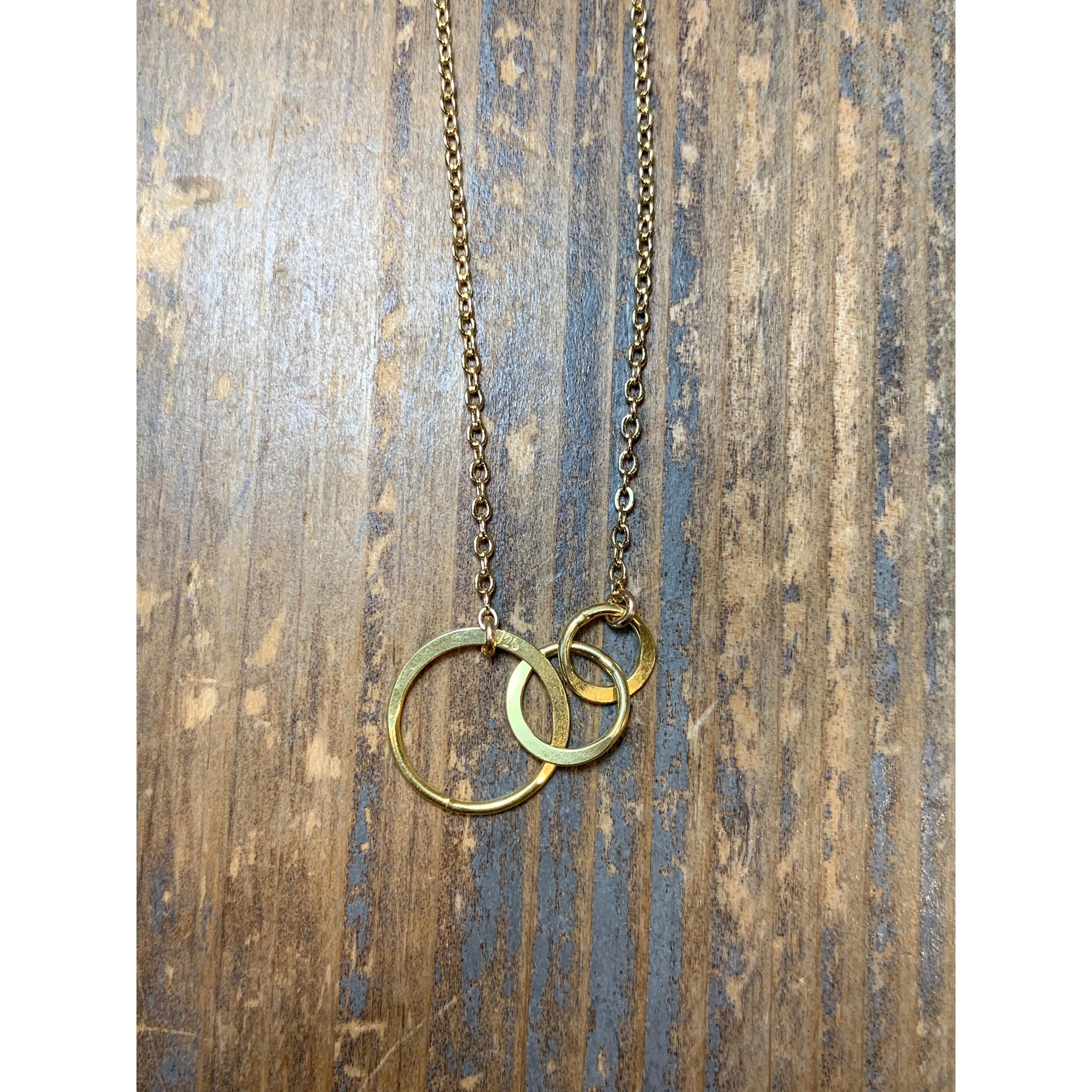 Gold infinity three circle necklace