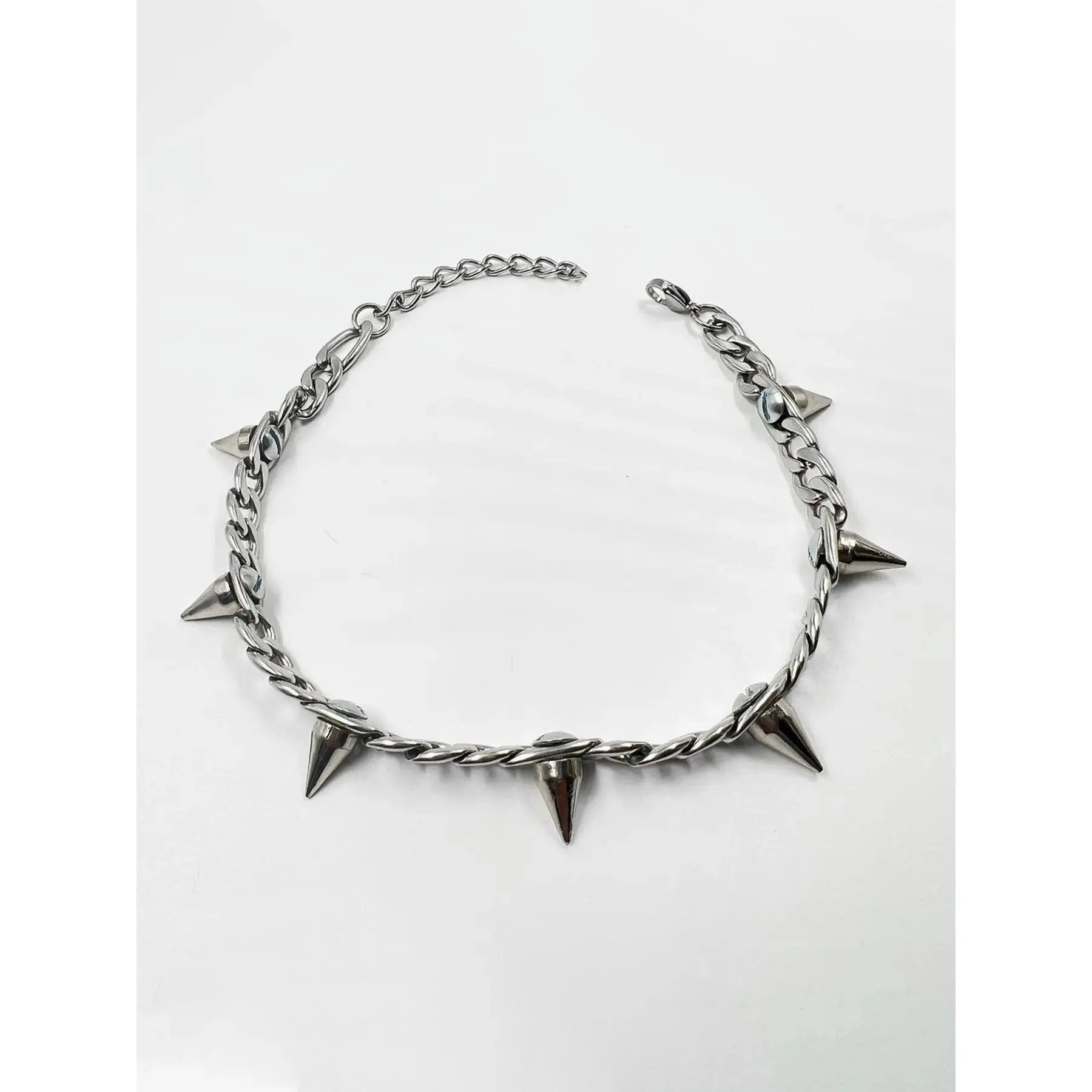 Punk Style Studded Choker Necklace, Stainless Steel Unisex Jewelry with Durable Material, Minimalist Pattern for Party & Daily Wear (Indoor Recreation Accessory)