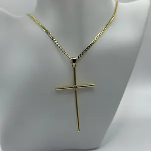 Necklace Cruz Gold-Tone Cross Pendant with Elegant Chain for Everyday Wear