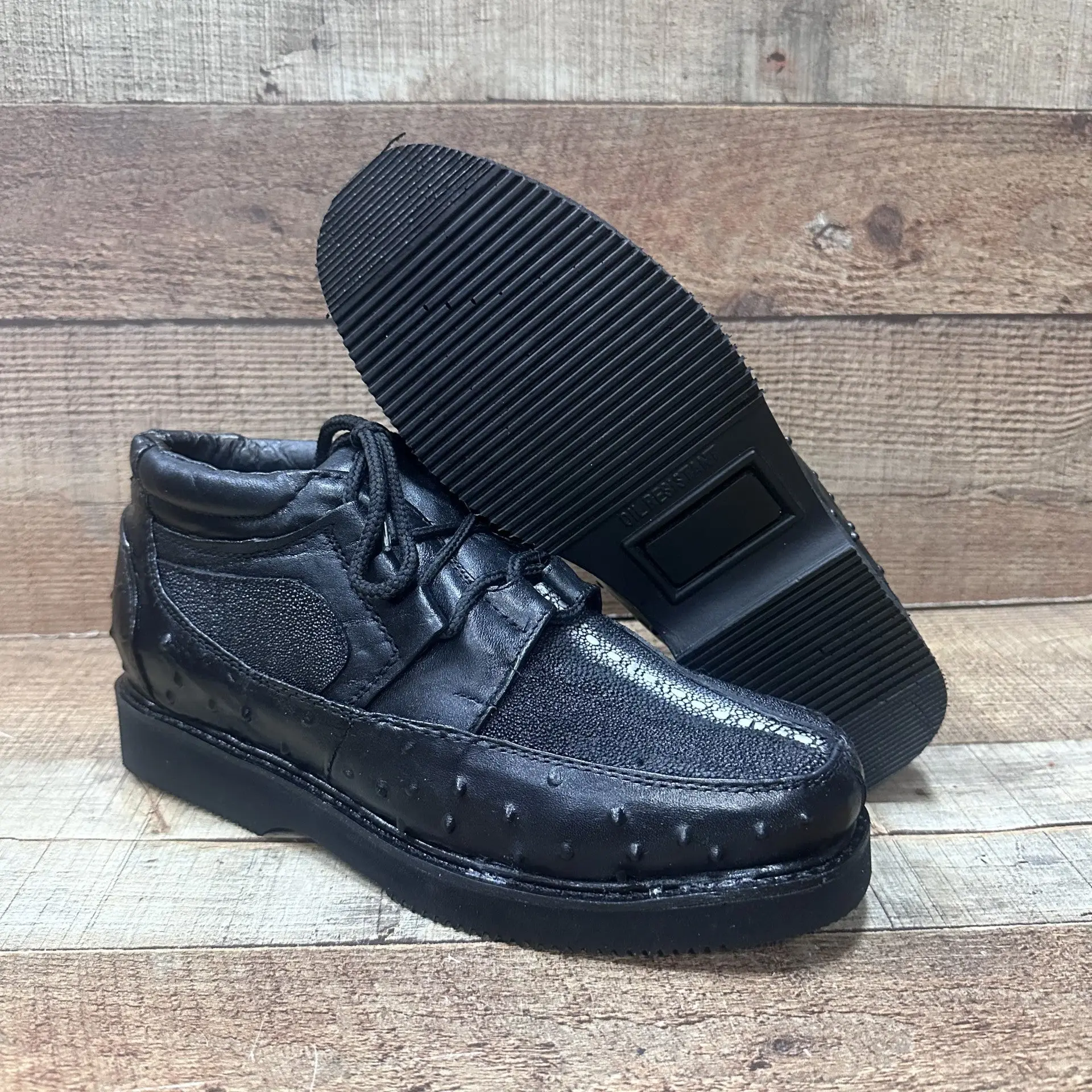 Men’s Crocodile/Stingray Print Leather Shoes Est.1214 Ave Manta Men’s Crocodile/Stingray Print Leather Shoes Est.1214 Ave Manta