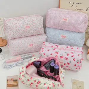 Large Capacity Strawberry Pattern Hair Dryer Storage Bag, Multi-Compartment Curling Iron Box, Cute Flower Travel Organizer, Straightener