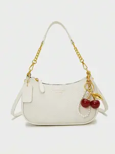 Small fresh  sweet shaped shoulder handbag, white lychee pattern simple classic design, cherry pearl chain bag, exquisite fashion   versatile, niche design suitable for daily commuting, shopping, etc., Elegant shoulder bag