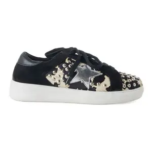 Giggle Sneakers