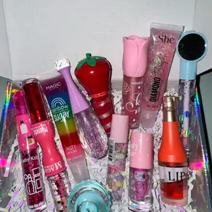 6 pcs Lipgloss Collection -  Makeup Lipgloss - High-Quality Lip Shades glass shopping sparkling moisturize fruity Heart-Shaped Water