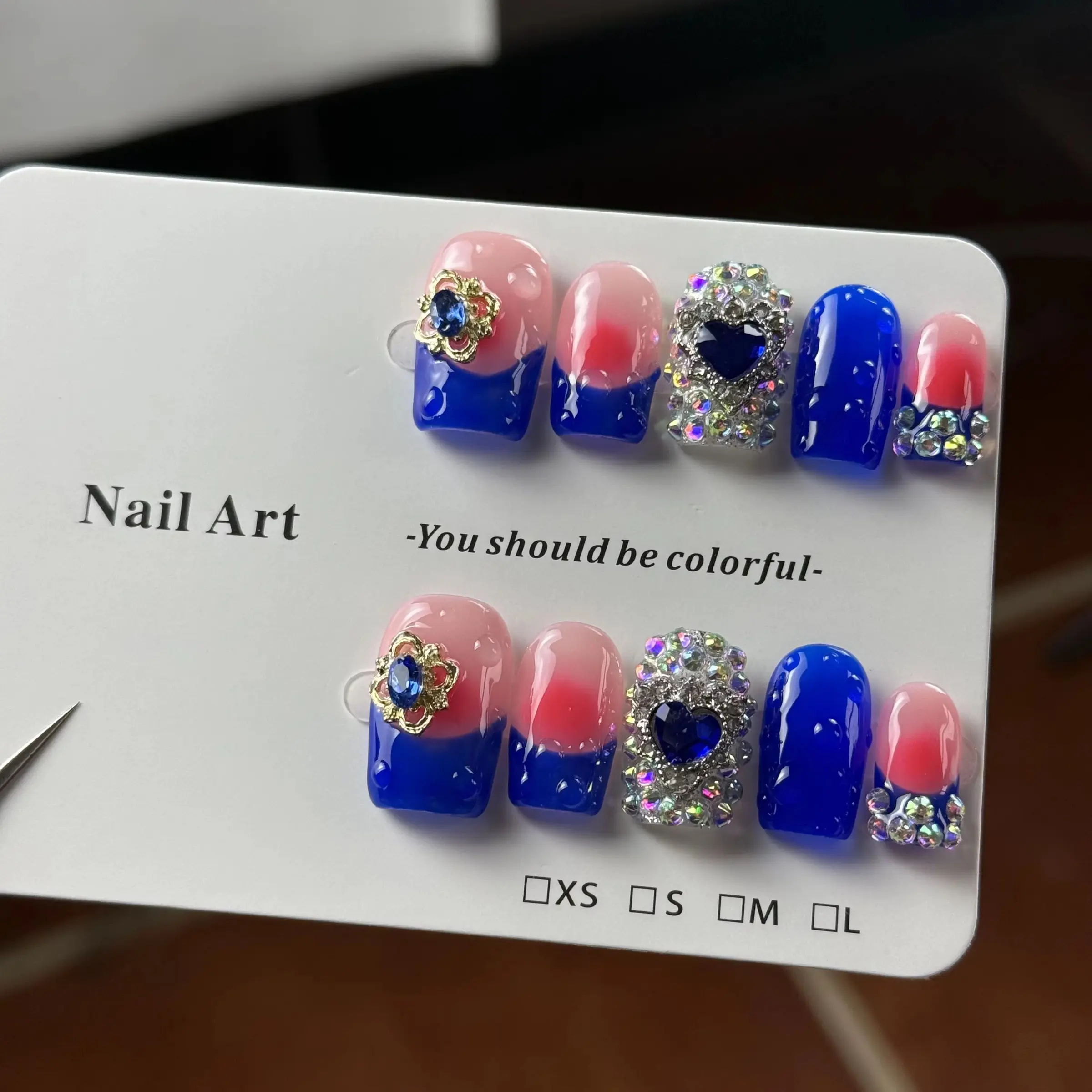 10pcs high-end The crane expands with blue and pink, glittering with diamonds and a three-dimensional heart handmade fake nails, Glitter Decorative Nails, Rhinestone Embellished, Rhinestone Sparkle