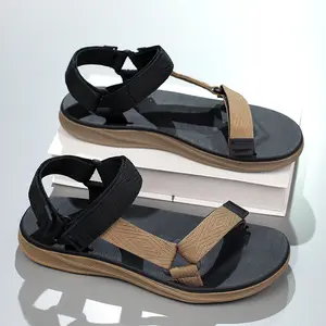 New summer men's beach shoes, soft-soled, lightweight outdoor shoes, hollowed-out open-toe casual sandals for outdoor wear
