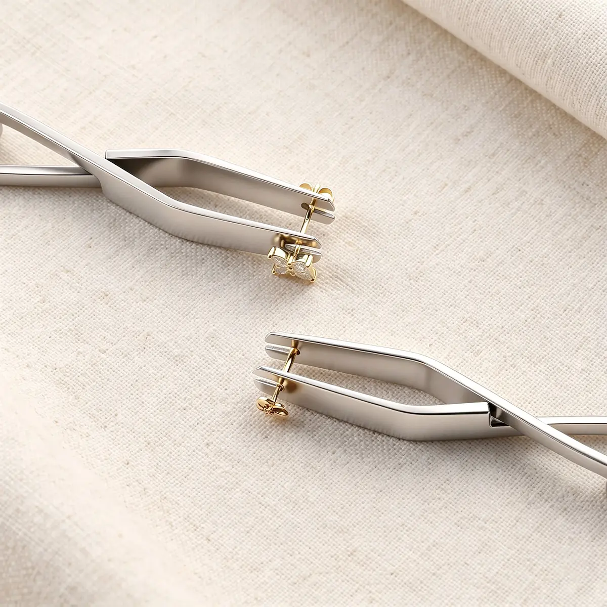 Threadless Jewelry Removal Tool for Flat Back Earrings, Labret Studs & Nose Studs – Stainless Steel Separator Tool