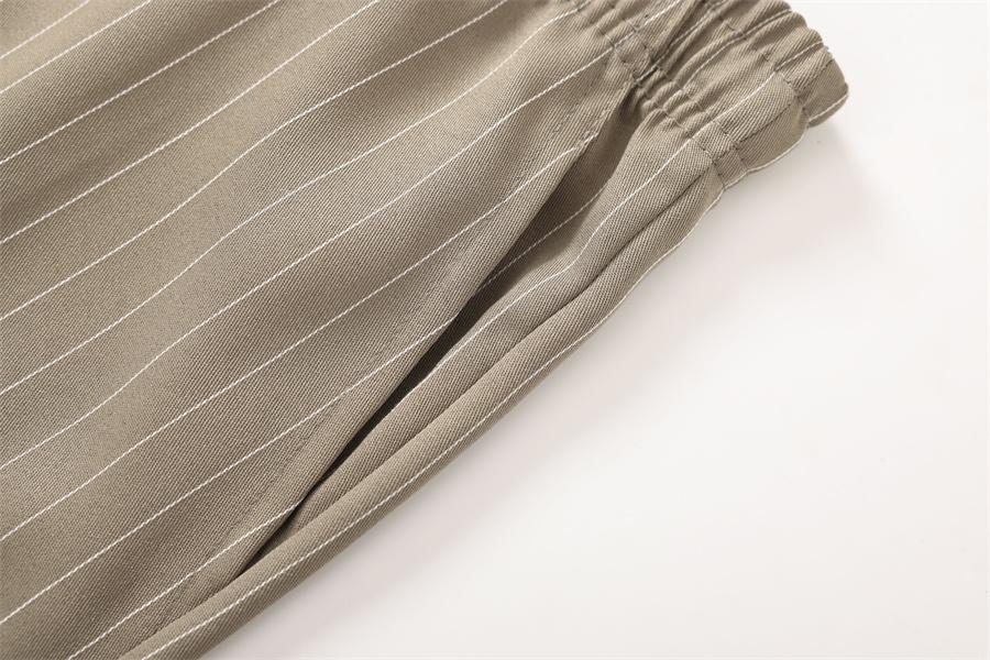 3-pack men’s casual shorts with vertical stripes, loose straight cut, drawstring elastic waistband, minimalist retro style, versatile for everyday commuting