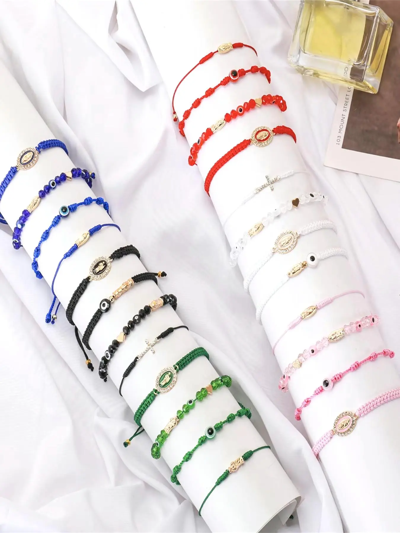 Our Lady of Mary Cross & Evil Eye Adjustable Bracelet, Light Luxury Personalized Style, Clear Detailing/ Fits Different Wrist Sizes, Highlights Dating Outfits/Niche Holiday Gifts, Suitable for Men & Women Pursuing Unique Design, Bracelet Sets