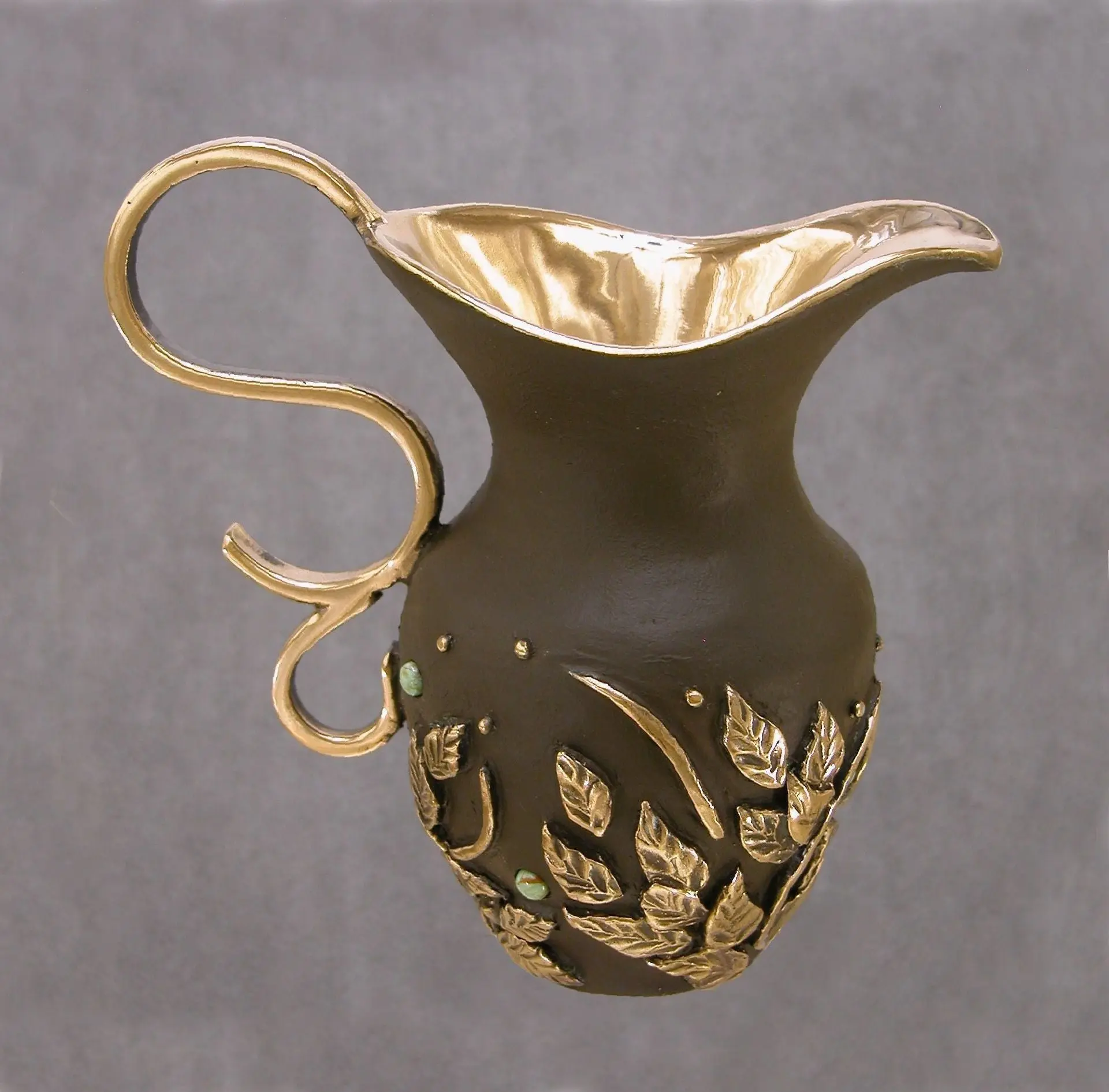 Water Vessel With Turquoise