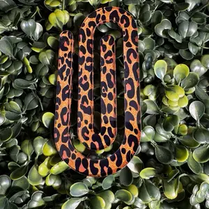 Jumbo Paper Clip/Bookmark - Leopard Print Design, 3D Shape, Ideal for Marking and Organization