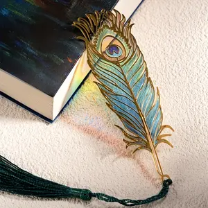Elegant Metal Peacock Bookmark, Book Accessories, Hollow-Out Design, Vibrant Colors, Perfect Gift for Birthday, Valentine's Day, Teacher Appreciation