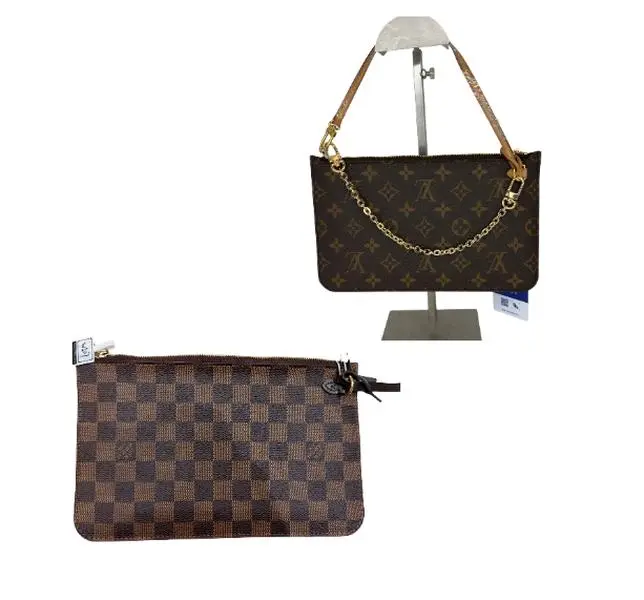 Pre-owned Louis Vuitton Used monogram zippered pouch wristlet clutch bag