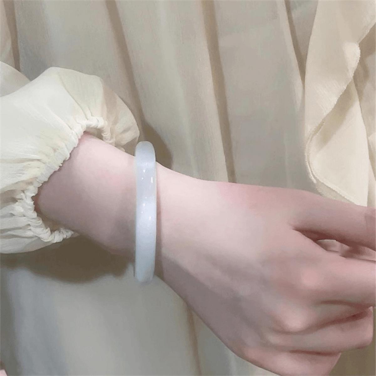 Classic Cat's Eye Bangle Sweet Style For Every Girl Elevate Your Everyday Luxury Gift for Girlfriend Sister Friend Mom