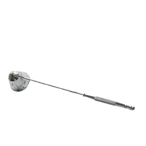 Candle Snuffer, Durable Candle Extinguisher, Four Colors, Long-Handled Wick Extinguishing Tool, Safely Extinguishes Candle Flames, Suitable for Scented Candles, Jar Candles, Holiday Gifts, Parties, Gatherings, Restaurants family