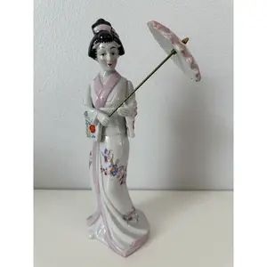 VINTAGE *NEW* 1960's Sophia-Ann Oriental Porcelain Figurine w/Umbrella