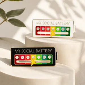 Social Battery Mood Brooch (Black/White Options) – Single-Piece Trendy Lapel Accessory for Showing Your Current Social Energy