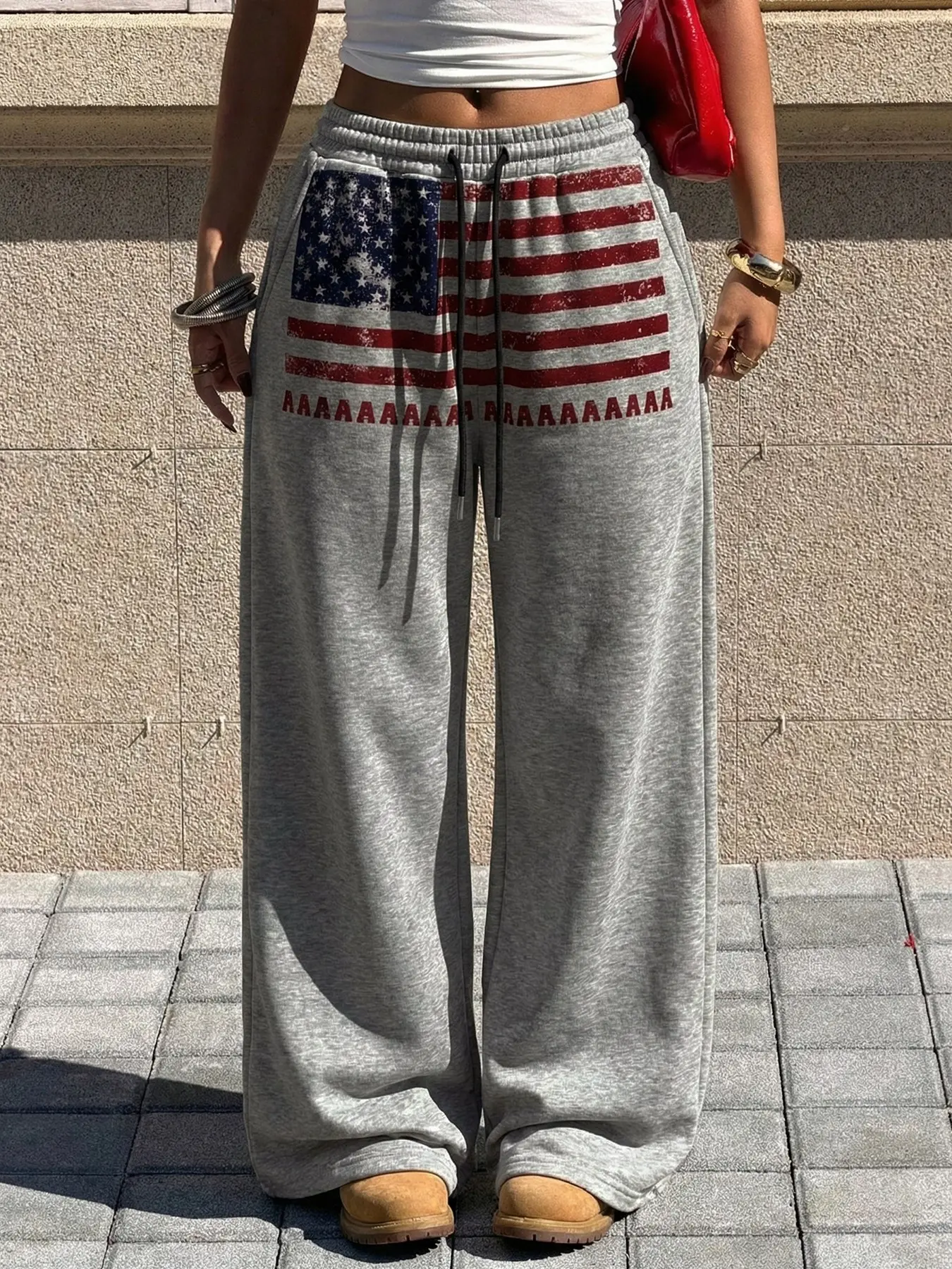 Women's Y2K Casual Cuffed Sweatpants with American Flag Print, Drawstring Waist, Adjustable, Comfortable Fleece for Fall & Winter, Soft Loose Fit Joggers