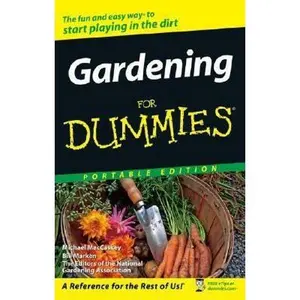 USED-Gardening For Dummies by Michael MacCaskey (Paperback)