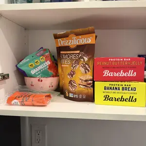 Barebells Protein Bars Banana Bread - 12 Count, 20g High Protein Treats - Chocolate Nutrition Bar with 2g Total Sugars - On-The-Go Breakfast or Post-Workout Snack