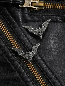 Punk Bat Design Brooch, 2 Counts Clothes Accessories for Men & Women, Daily Clothing Decor, Minimalist Aesthetic Jewelry Gift, Fashion Accessory