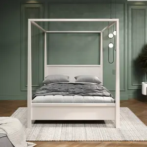 Canopy Bed in