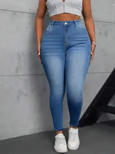 Plus Size Mid Rise Basic Casual Denim Tapered Pants, Comfortable Tight-Fitting Skinny Design for All Seasons, Stylish Women's Jeans, Womenswear