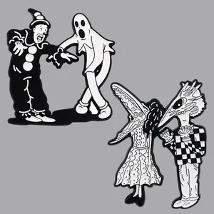 Funny Clown Enamel Pin Horror Movie Brooch Pines Lapel Pins Badge on Backpack Clothing Accessories Halloween Jewelry Party