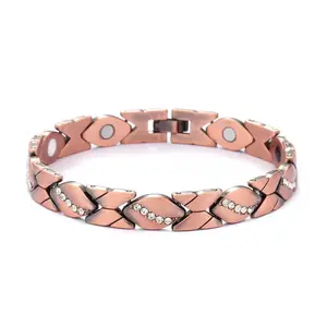 Copper colored magnetic bracelet with strong magnets, adjustable size, suitable for men and women to wear, relieve joint pain, and increase energy. This powerful magnetic therapy bracelet is the perfect jewelry gift for birthdays and Christmas