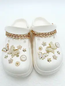 18 Piece Butterfly Sandal Accessories Set, DIY Detachable Shoe Decorations for Women, Perfect Gift for Holiday Parties