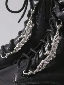 2pcs Bat Shoe Charms, Detachable Shoe Decorations, DIY Footwear Accessories, Casual Style, All Seasons, Plain Pattern, Detailed Design, Bling Shoe Charms