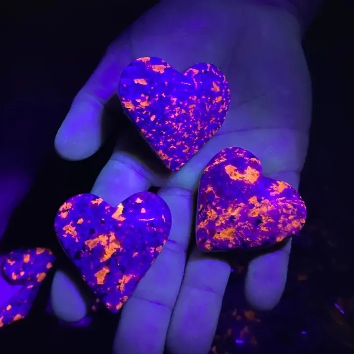 2" Heart Shape Emberlite UV Fluorescent Yooperlite Glowing Fire Rock Stone, Crystal Decor Collection Gift, 1 Pcs
