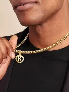 Gold letter necklace, 14K gold-plated letter pendant, round openwork Cuban letter chain necklace, Cuban necklace, Cuban Link Chain, exquisite jewelry from A to Z, unisex, versatile, suitable for all styles of clothing.