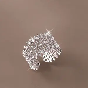 Adjustable open-loop design, multifunctional for daily wear and a niche fashion ring suitable as a gift for women