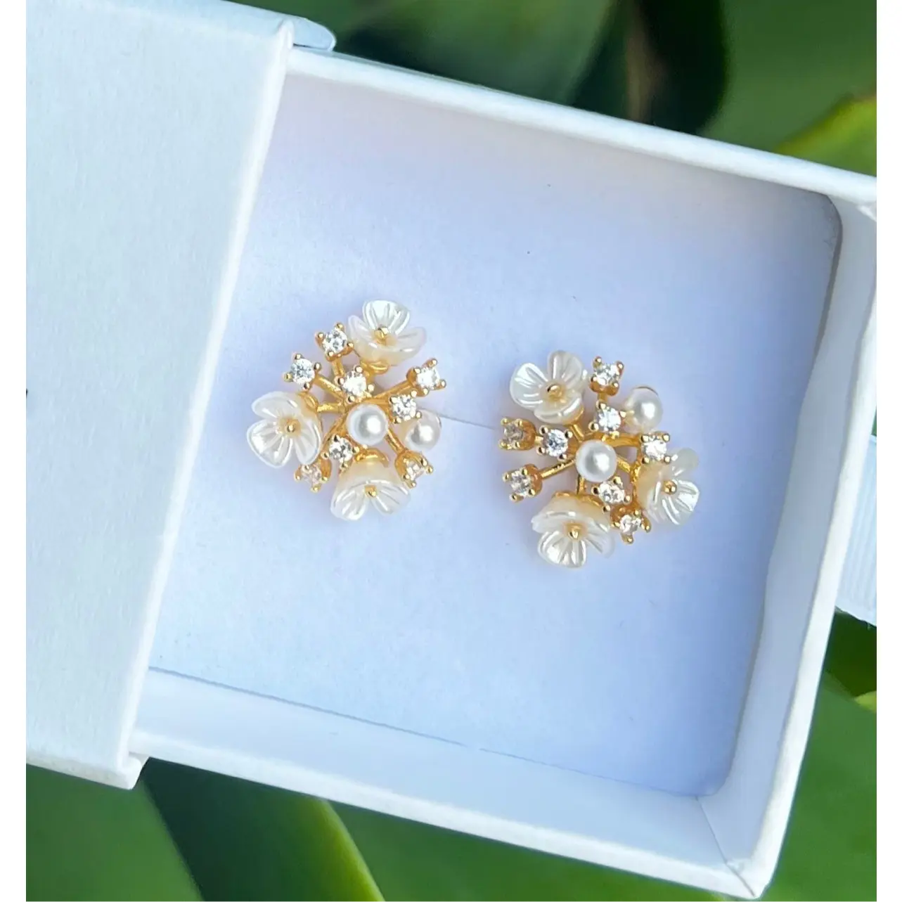 Classic Bouquet Earrings
