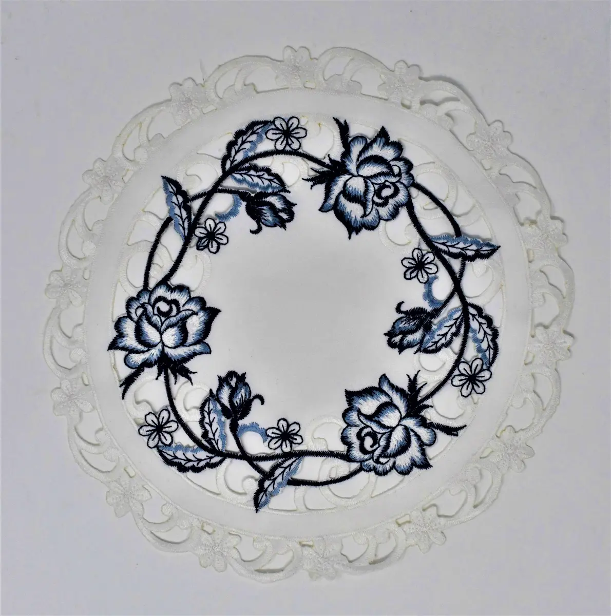 Sinobrite H8459-024 24 in. Durable 100 Percent Polyester Doily, Blue Rose on White Fabric, Long Lifespan for Room Decor & Enhanced Dining Experience, Machine Wash