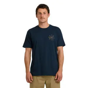 BILLABONG Men's Quiver Premium Short Sleeve T-shirt, Graphic Print Garment Washed, Everyday Casual