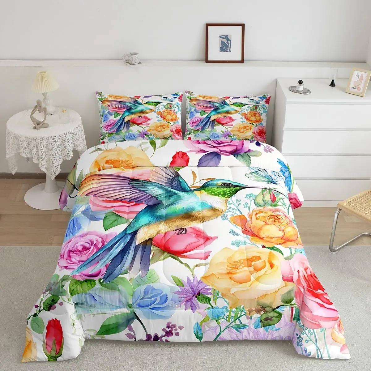 Luxury Hummingbird Animal Print Bedding Set - Cozy Aesthetic Floral Comforter, Rose Butterfly Quilt, Decorative Bedsheet Sets, Modern Bedroom Decor Accessory