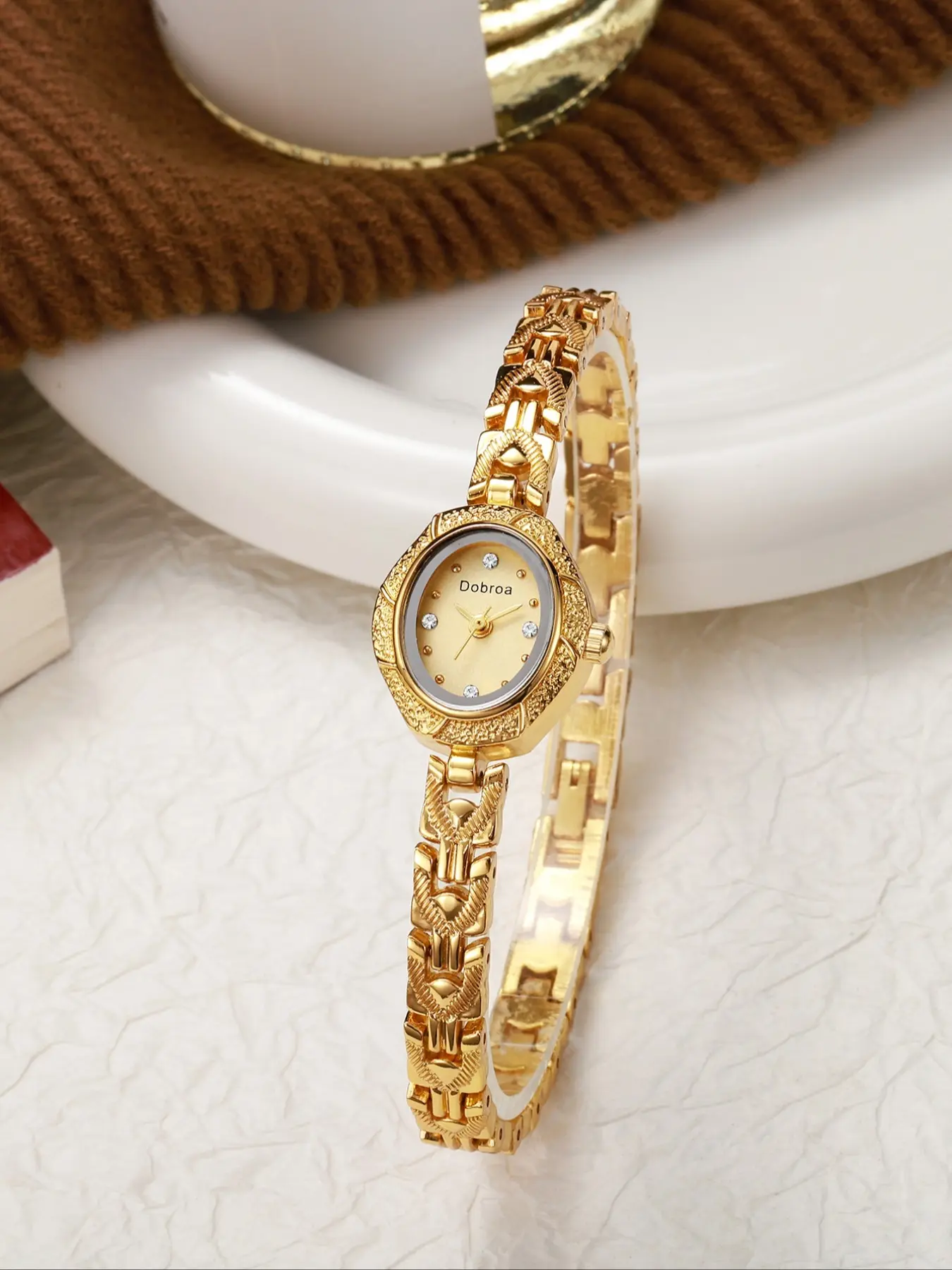 Vintage Gold Bracelet Watch Oval Analog Quartz with Rhinestones Water Resistant Vintage Embassy Ladies Gold Tone Crystal Bezel Oval Bracelet  main image 2