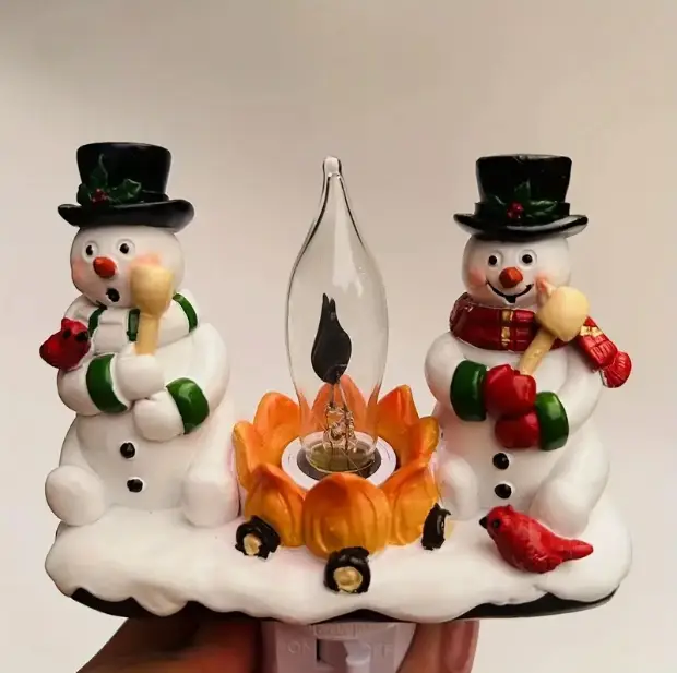 2024 Snowman/dwarf Bonfire Flickering Night - 3D Flameless Candle Design for Cozy Bedroom Ambiance, Plug-In Resin Decor light sensor