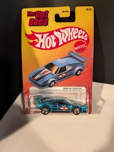 "Hot Ones" Hot Wheels BMW M1 Procar