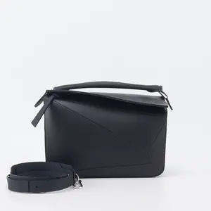 Pre-owned Loewe rubber Crossbody Bags Medium Puzzle Edge Shoulder Bag BGP172397