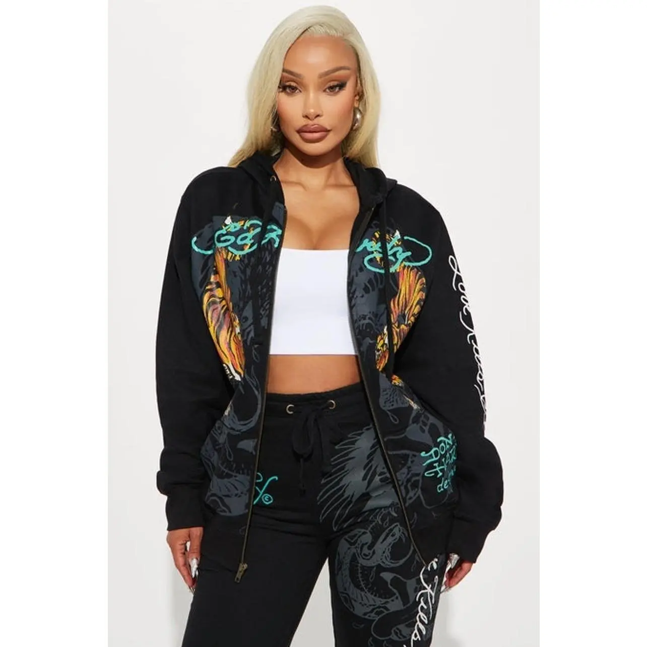 ED HARDY Women's Casual Crawling Tigers Graphic Hoodie - Long Sleeve Zip-Up Garment in Stretch Cotton Blend, Imported