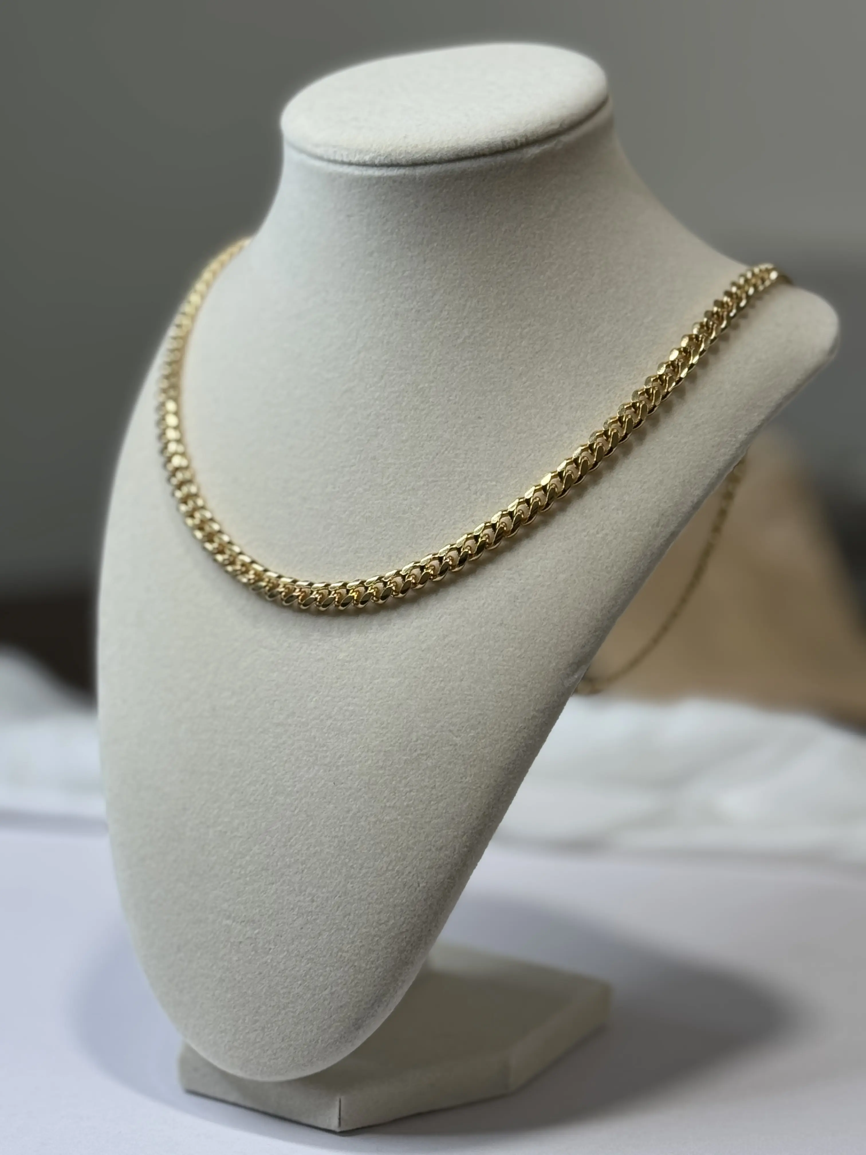 Miami Cuban Link Chain Necklace 18K Gold Filled 24 Inches 7MM Elegant Jewelry Accessory