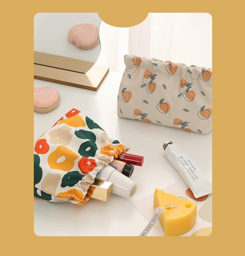 Self-Closing Waterproof Makeup Bag - Shrapnel Storage Bag for Girls with VITALITY Design