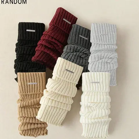 Random Color Women's Fitted Ribbed Knit Leg Warmers with Metal Decor, 1/2/3/4 Pairs, Casual Daily Socks