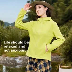 New outdoor soft shell assault jacket for women, waterproof, windproof, autumn and winter slim fit jacket, soft shell jacket with plush and thickened mountaineering suit